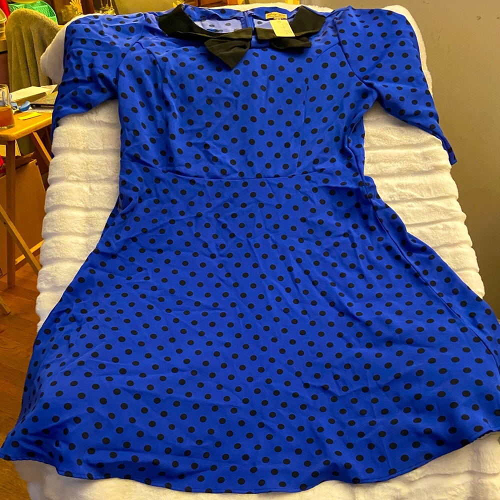 Lindy bop dress, size 4X. NWT. Bright blue w/dots